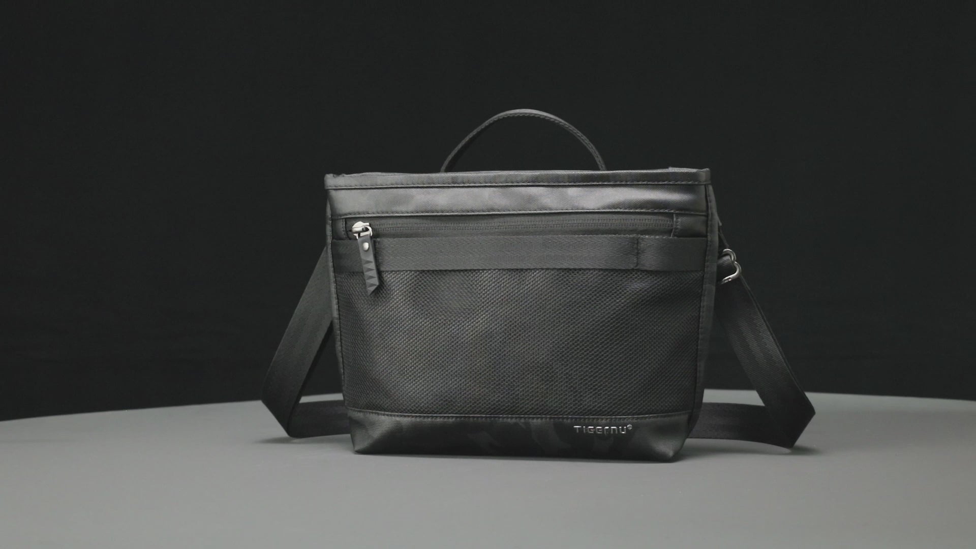 Lifetime Warranty Men's TPU Shoulder Bag Waterproof 7.9 Inch Tablet Shoulder Bag Mini