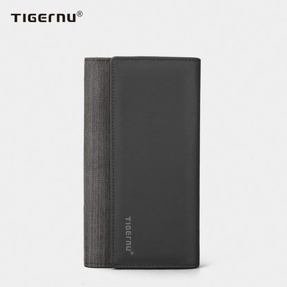 The front view of the black Wallet model T S8080